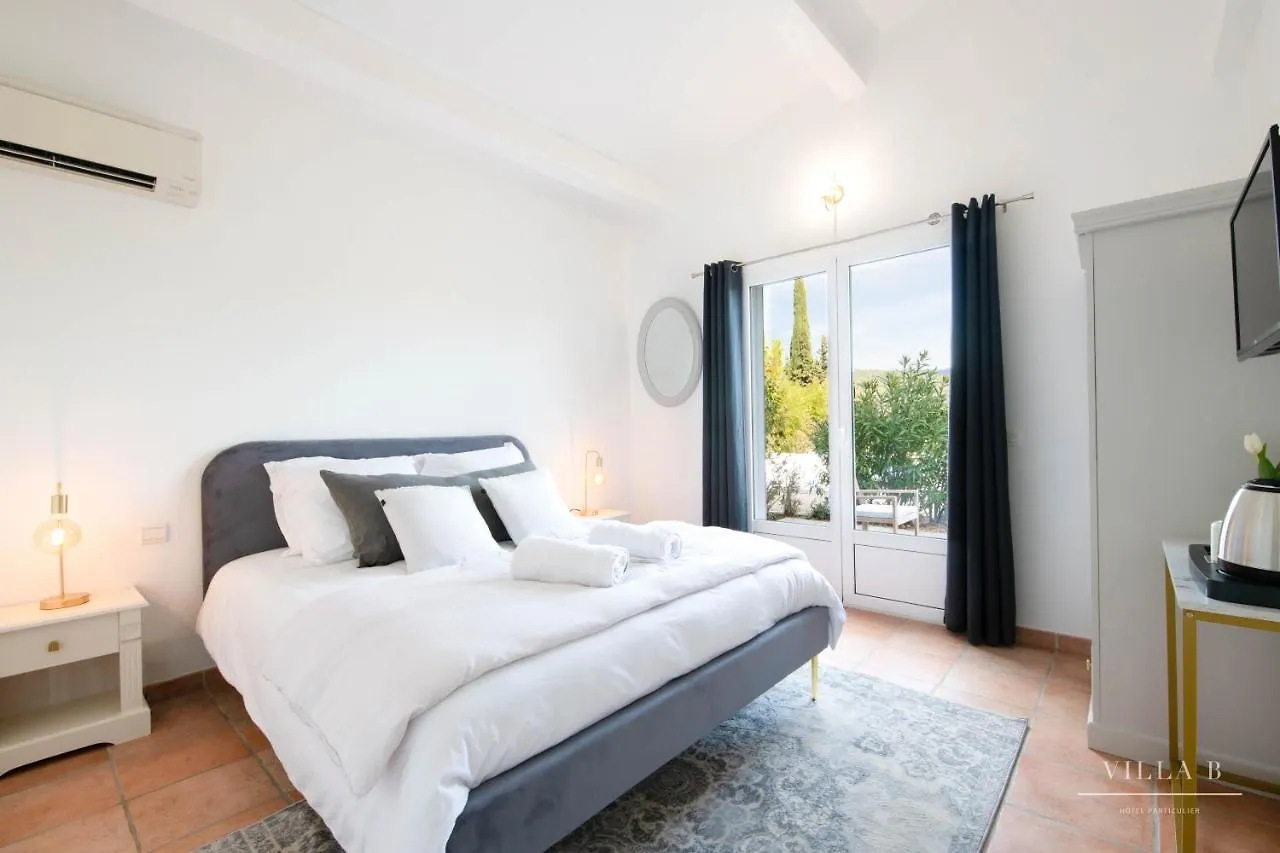 Villa B Salernes Hotel